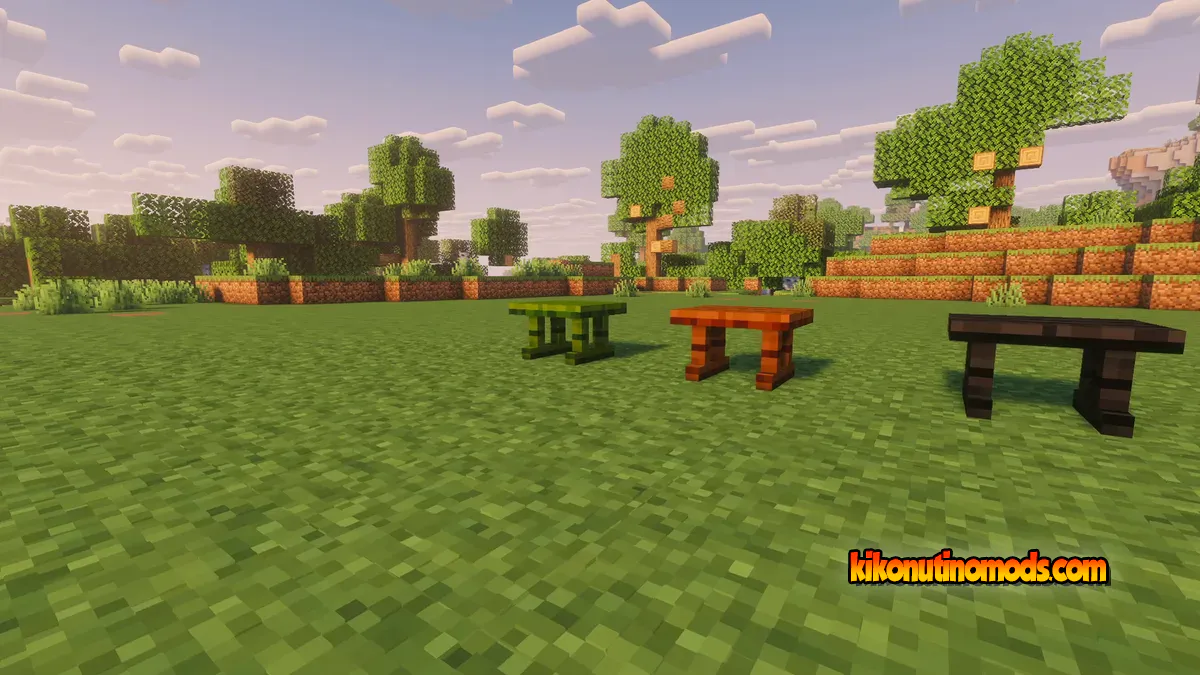 Tres bancos de madera de colores diferentes sobre hierba, con shaders